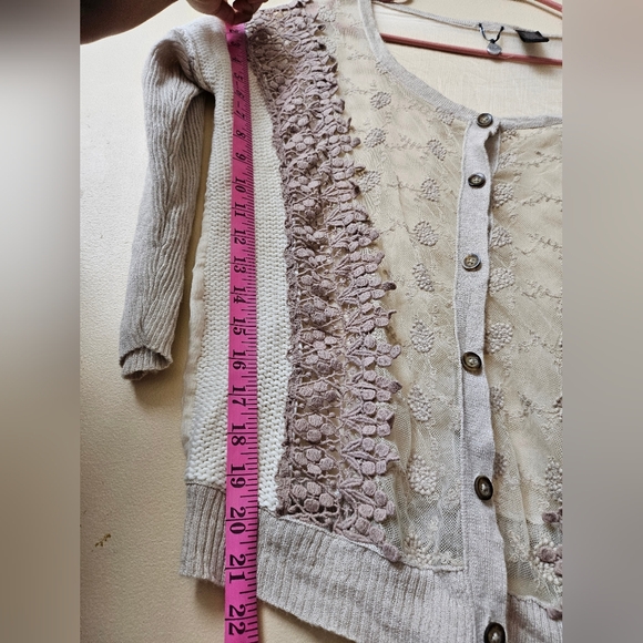 BKE Women’s Cream Crochet Textured Lace Knit Button Up Sheer Cardigan Sweater M - Picture 9 of 10
